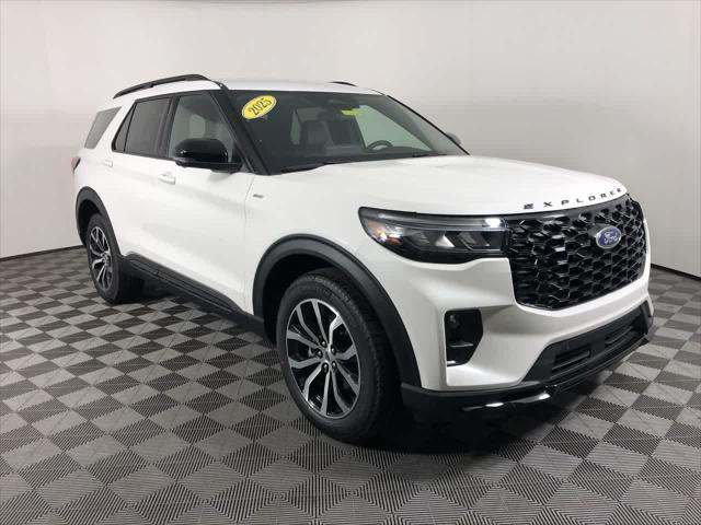 new 2025 Ford Explorer car, priced at $45,516