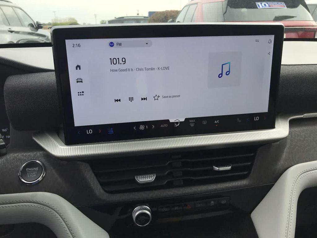 new 2025 Ford Explorer car, priced at $57,674