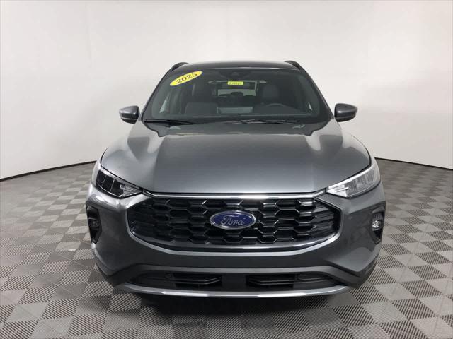 new 2025 Ford Escape car, priced at $33,605