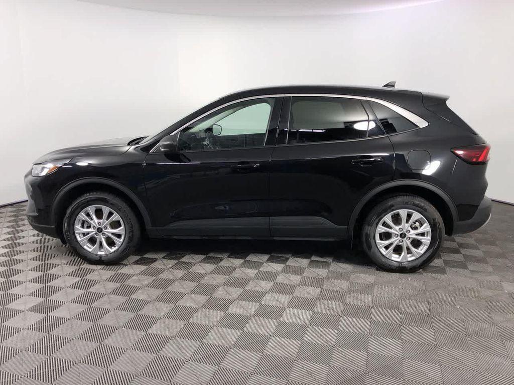 used 2024 Ford Escape car, priced at $22,900