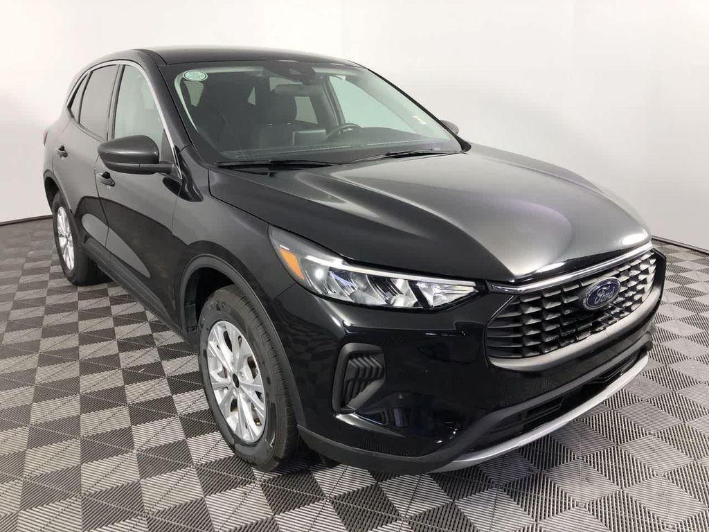 used 2024 Ford Escape car, priced at $25,879
