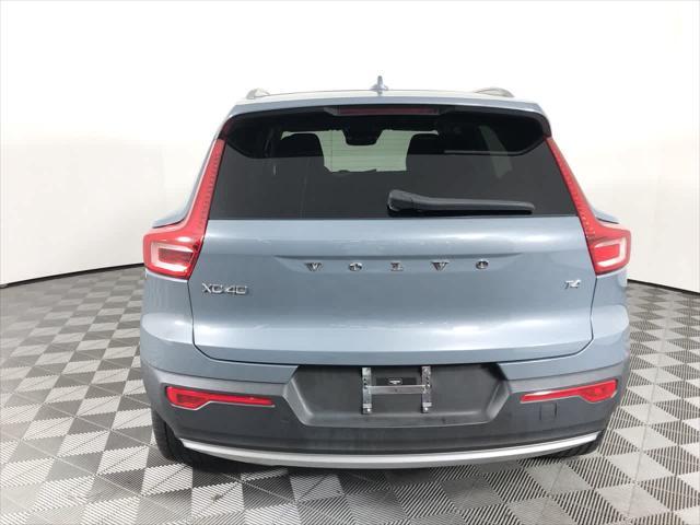 used 2022 Volvo XC40 car, priced at $21,990