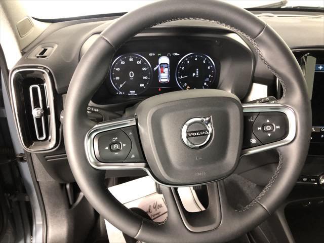 used 2022 Volvo XC40 car, priced at $21,990