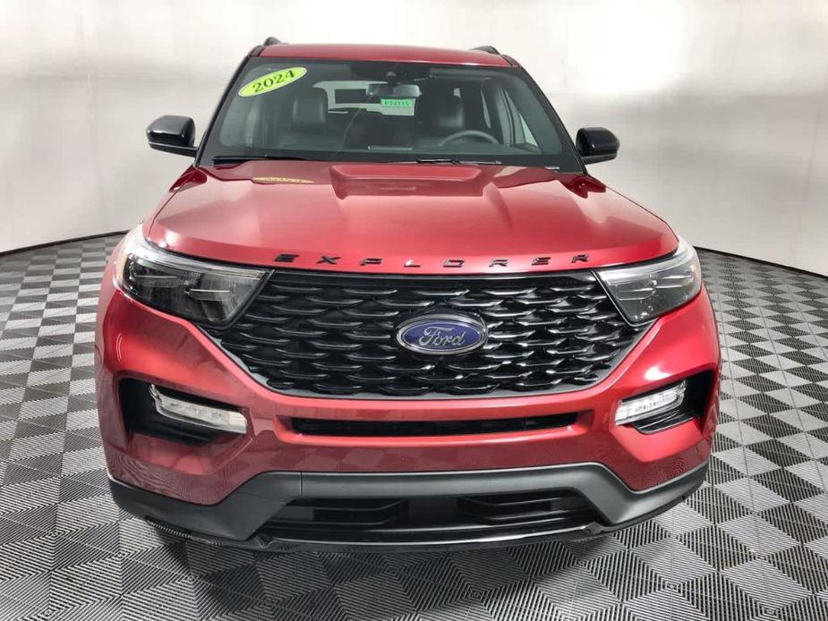 new 2024 Ford Explorer car, priced at $52,210