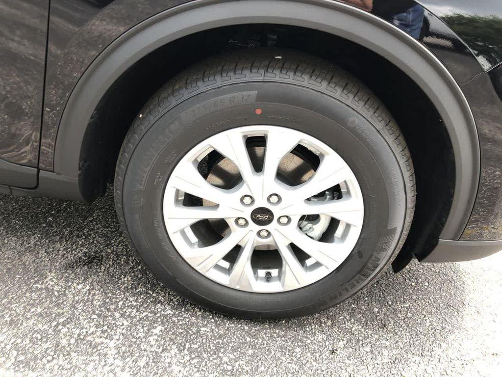 new 2025 Ford Escape car, priced at $30,319