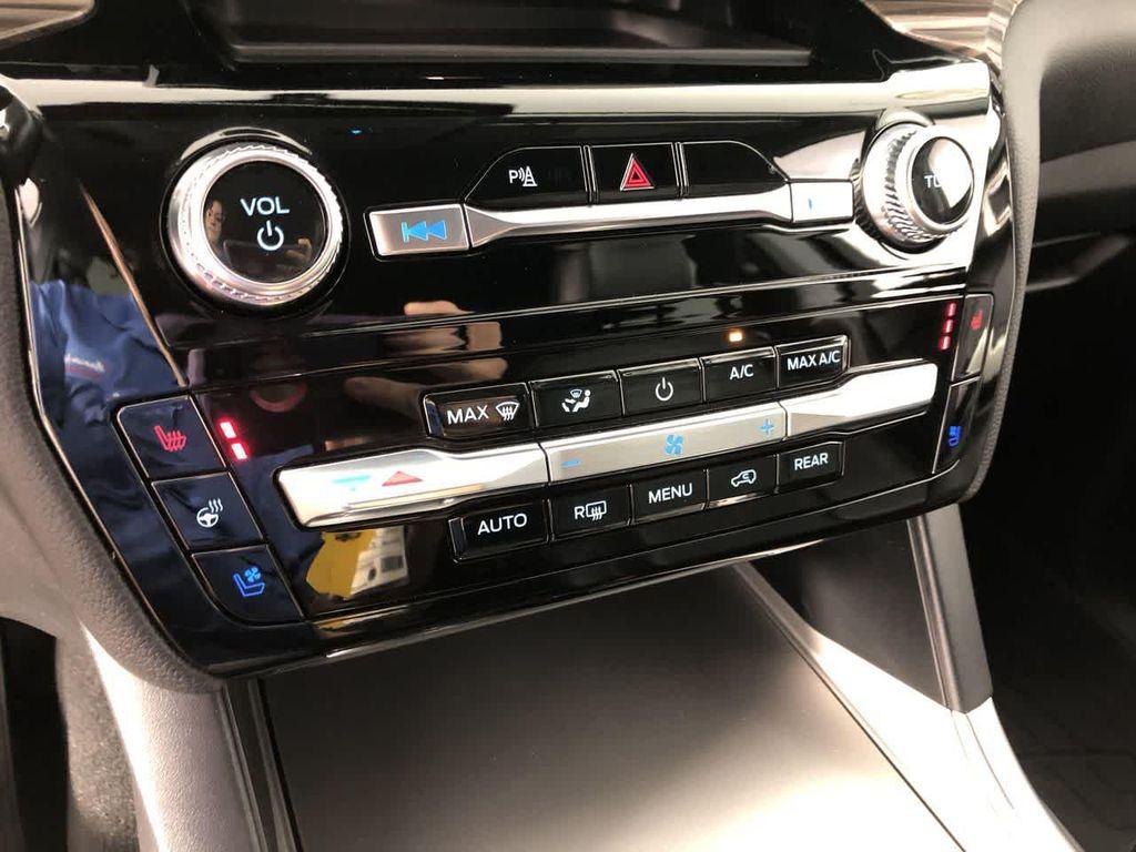 used 2023 Ford Explorer car, priced at $34,001