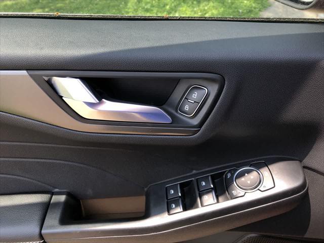 new 2025 Ford Escape PHEV car, priced at $39,432