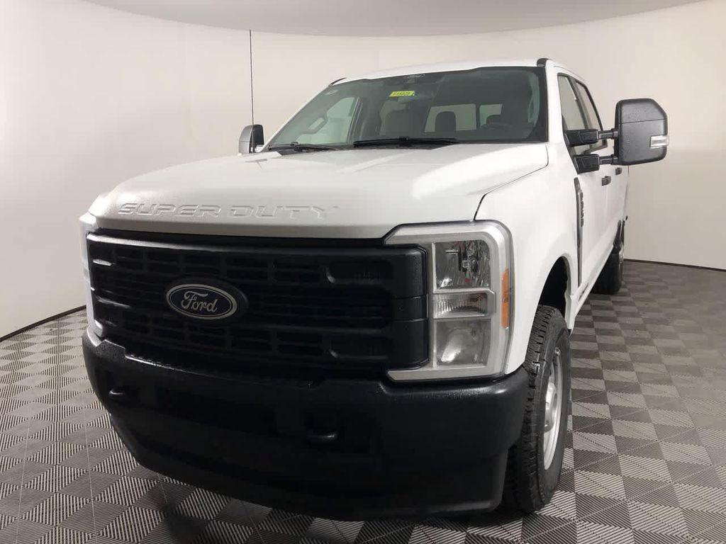new 2025 Ford F-350 car, priced at $64,118