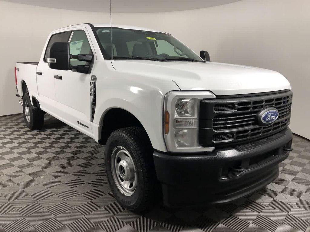 new 2025 Ford F-350 car, priced at $64,118