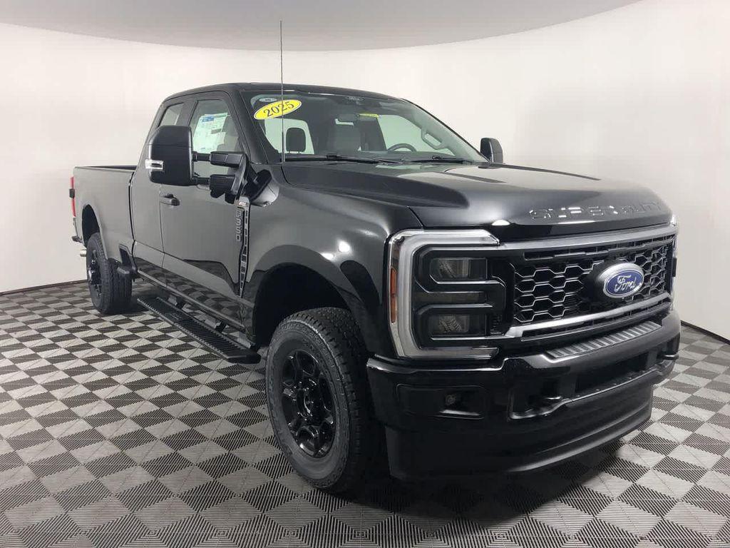 new 2025 Ford F-350 car, priced at $58,257