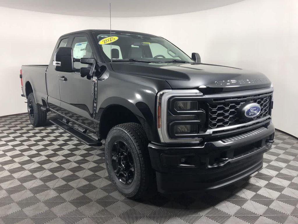 new 2025 Ford F-350 car, priced at $58,257