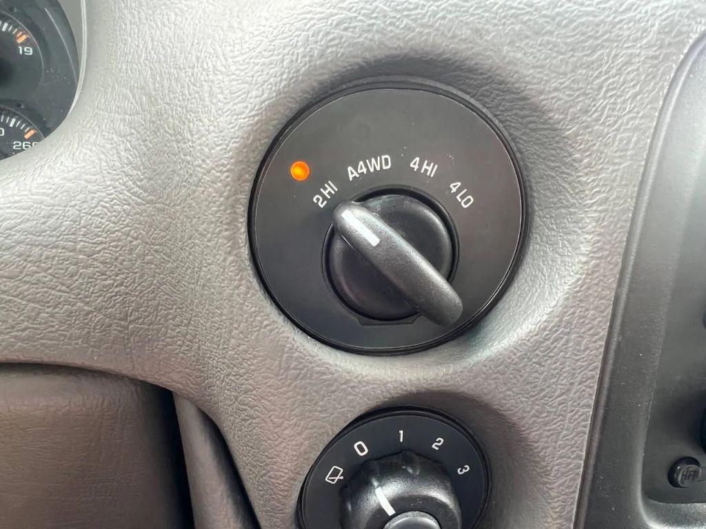 used 2004 Chevrolet TrailBlazer car, priced at $5,988