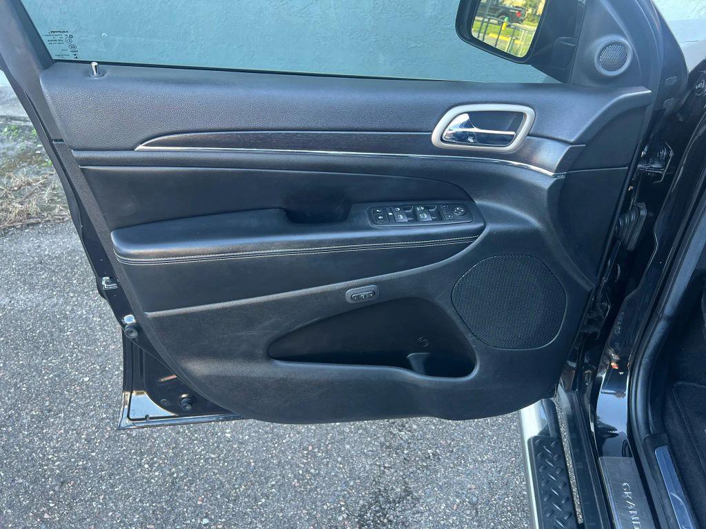 used 2014 Jeep Grand Cherokee car, priced at $10,488