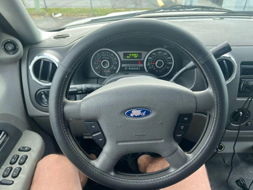 used 2006 Ford Expedition car, priced at $4,388