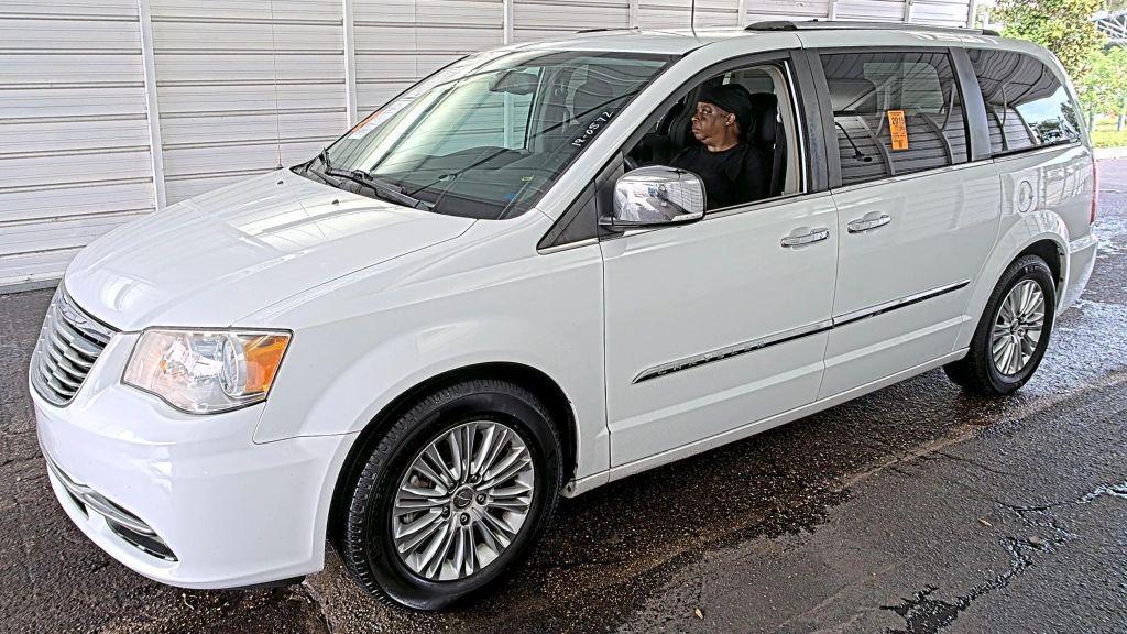 used 2015 Chrysler Town & Country car, priced at $11,988