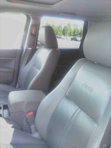 used 2006 Jeep Grand Cherokee car, priced at $6,488