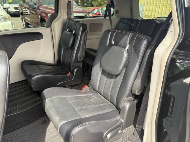 used 2015 Chrysler Town & Country car, priced at $5,488