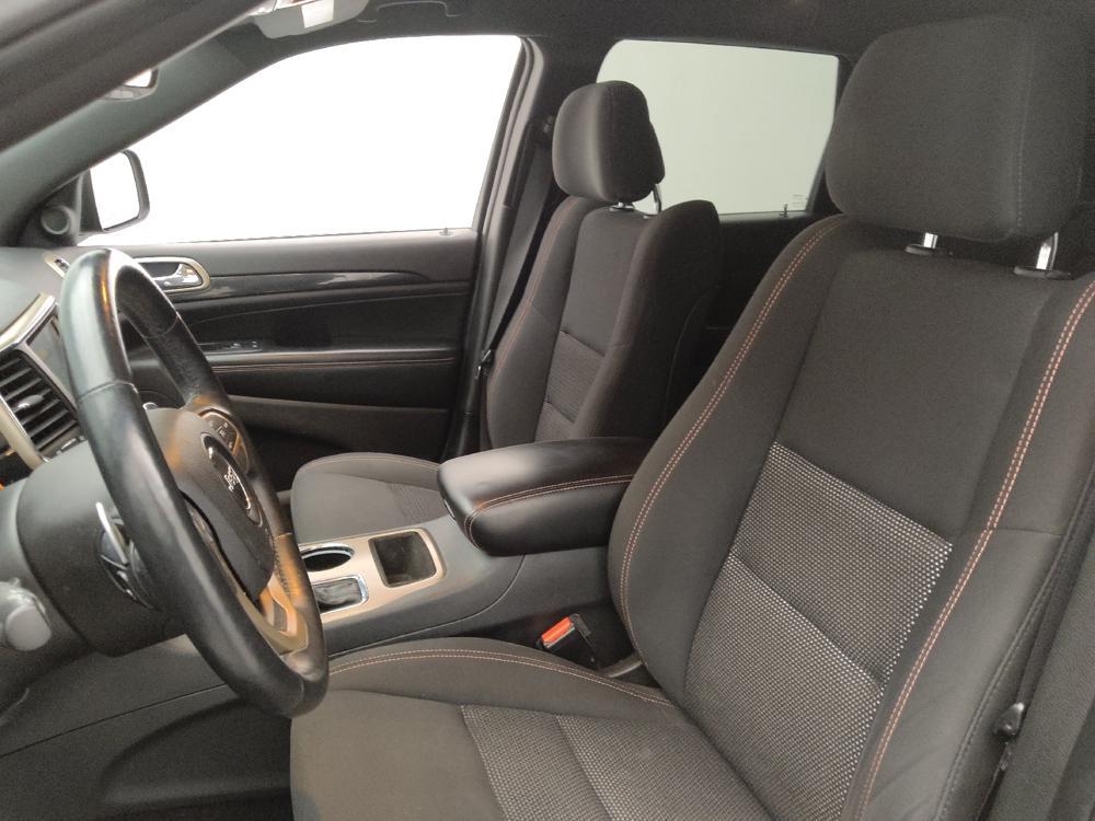 used 2017 Jeep Grand Cherokee car, priced at $16,195