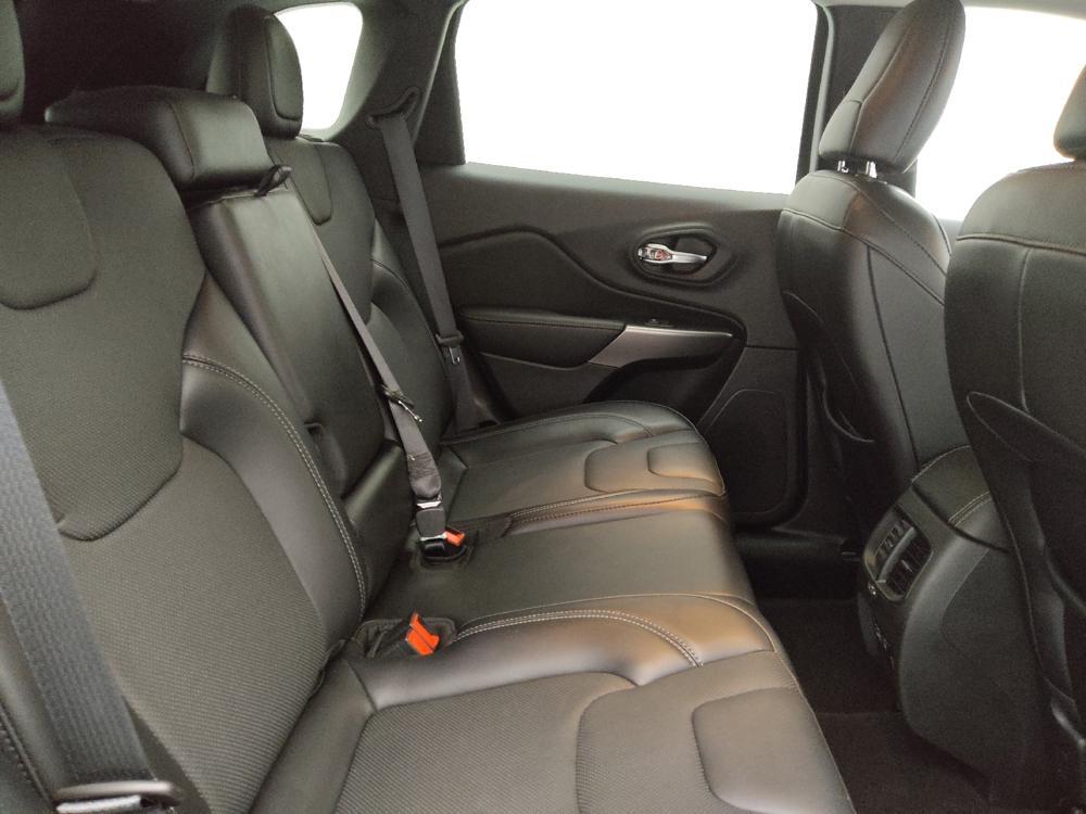used 2021 Jeep Cherokee car, priced at $25,495