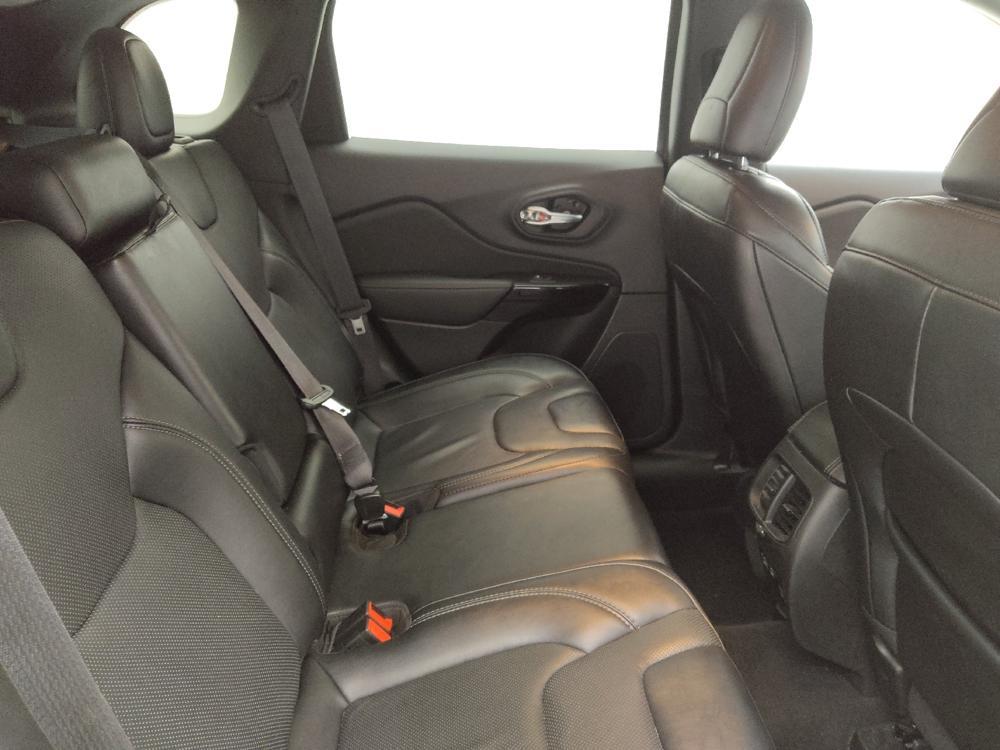 used 2023 Jeep Cherokee car, priced at $26,095