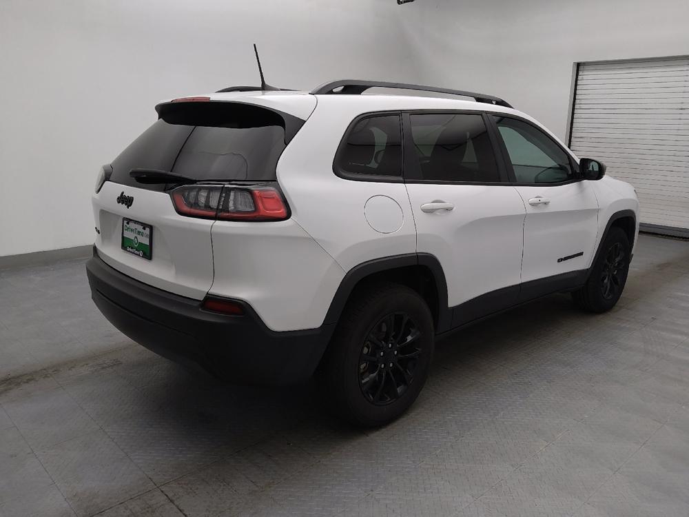 used 2023 Jeep Cherokee car, priced at $26,095