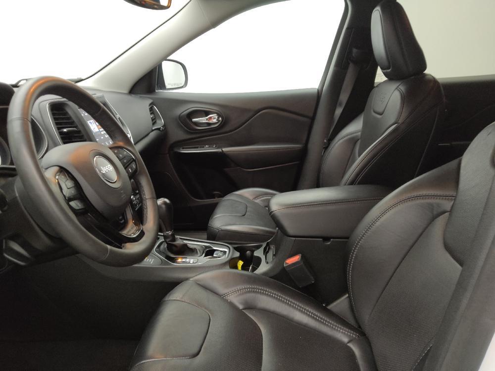 used 2023 Jeep Cherokee car, priced at $25,195
