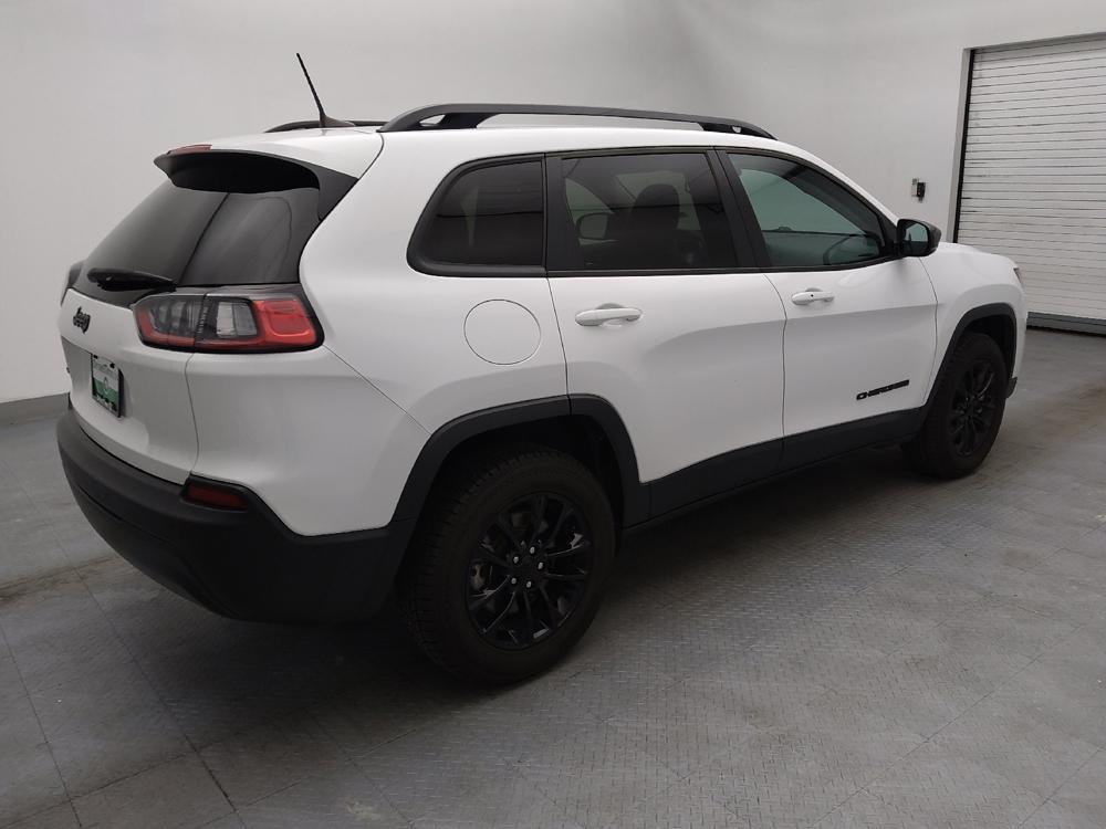 used 2023 Jeep Cherokee car, priced at $25,195