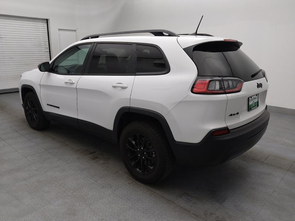 used 2023 Jeep Cherokee car, priced at $25,195