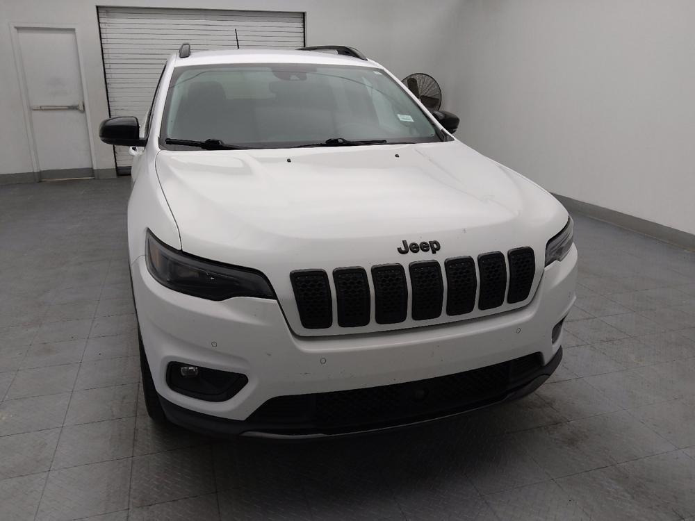 used 2023 Jeep Cherokee car, priced at $25,195