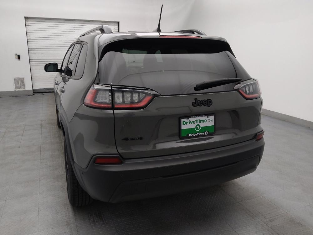 used 2023 Jeep Cherokee car, priced at $25,395