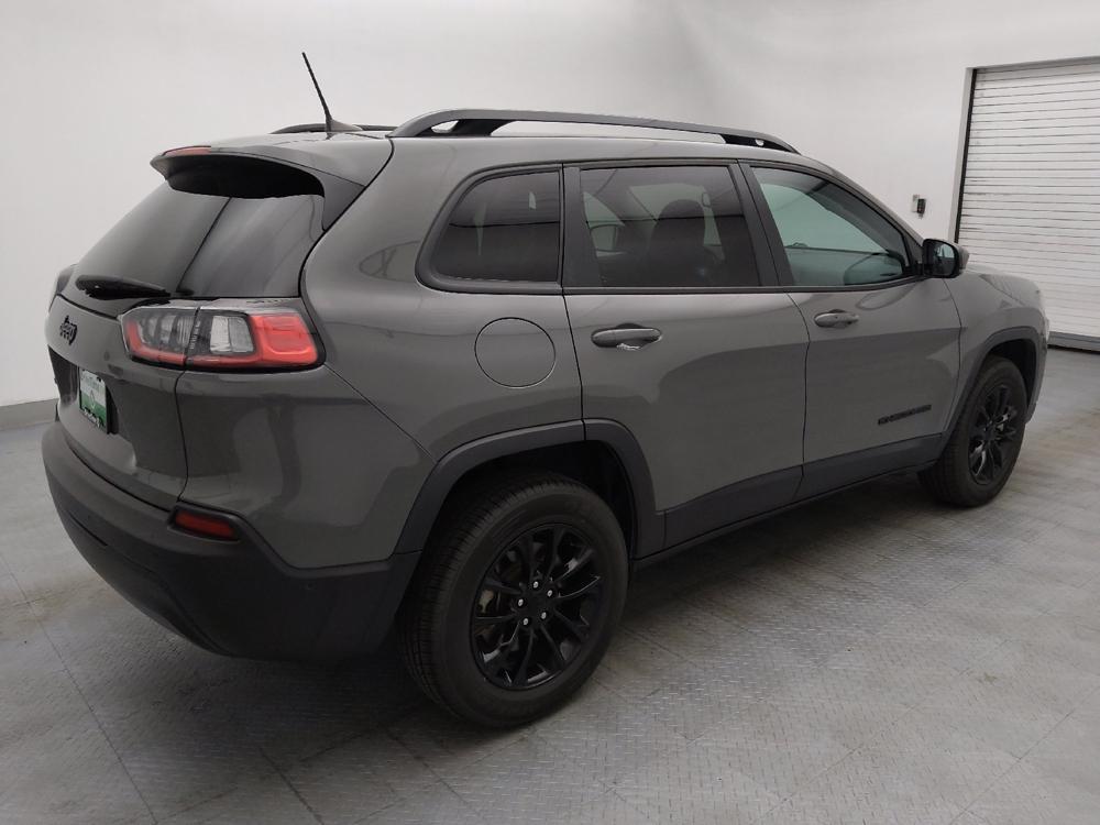 used 2023 Jeep Cherokee car, priced at $25,395