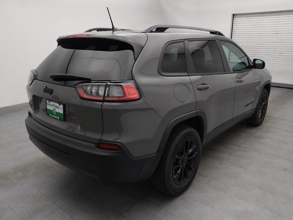 used 2023 Jeep Cherokee car, priced at $25,395