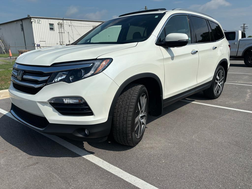 used 2016 Honda Pilot car, priced at $18,999