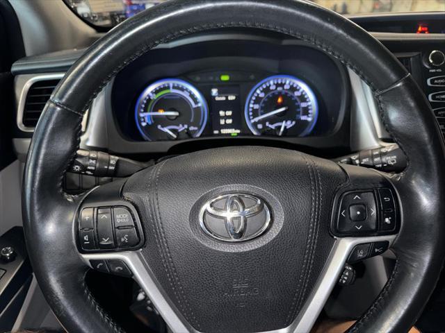 used 2018 Toyota Highlander Hybrid car, priced at $24,559