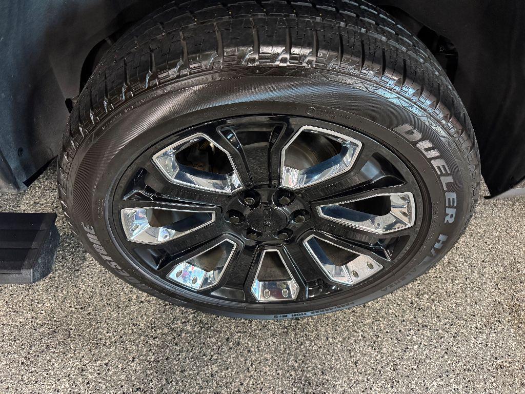 used 2019 GMC Yukon car, priced at $39,998