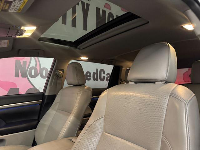 used 2019 Toyota Highlander Hybrid car, priced at $32,265