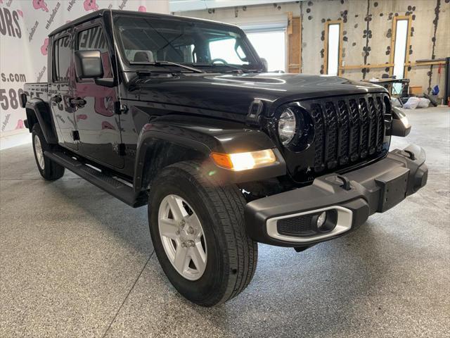 used 2023 Jeep Gladiator car, priced at $32,129