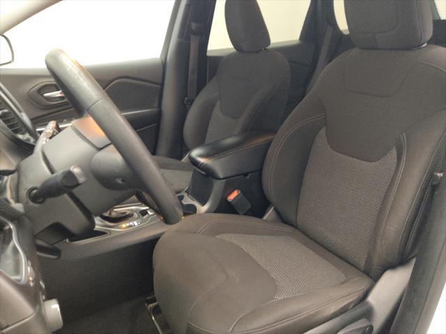 used 2020 Jeep Cherokee car, priced at $16,495