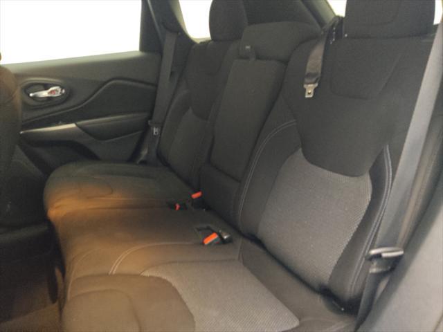 used 2020 Jeep Cherokee car, priced at $16,495