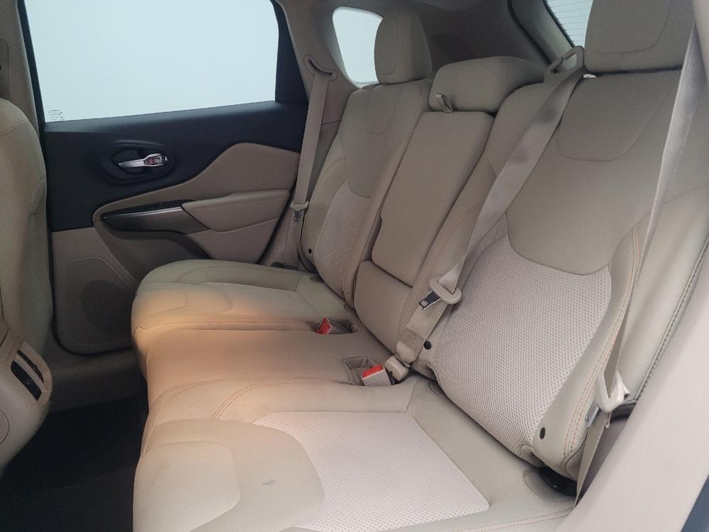 used 2019 Jeep Cherokee car, priced at $18,595