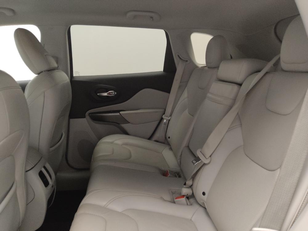 used 2019 Jeep Cherokee car, priced at $18,895