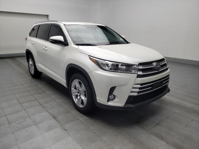 used 2018 Toyota Highlander car, priced at $25,995