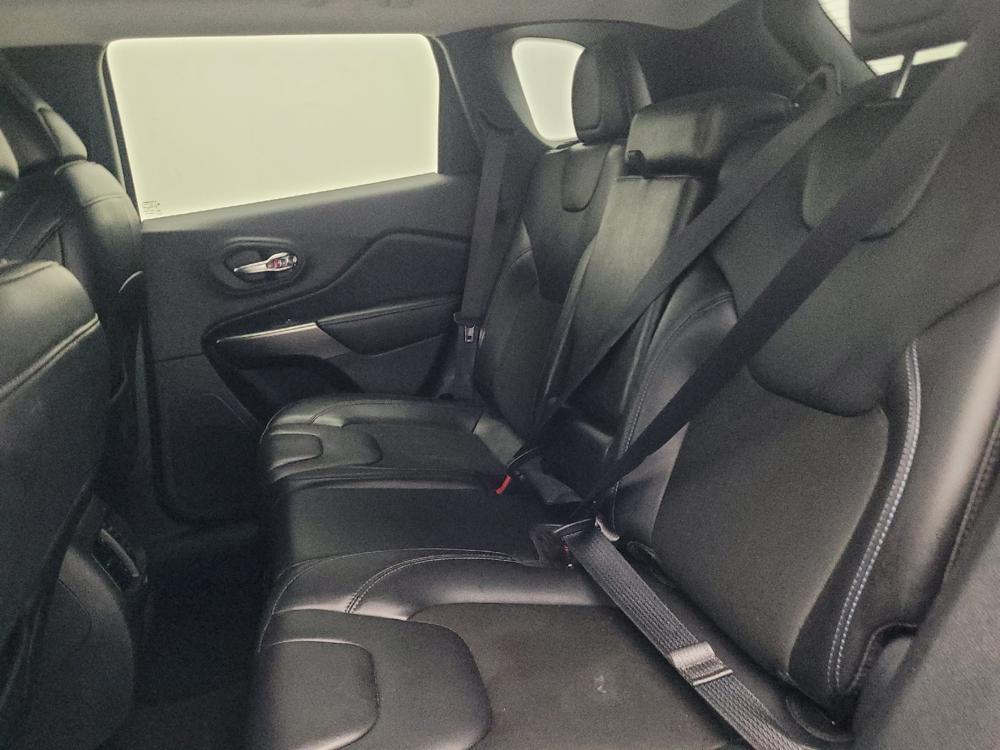 used 2020 Jeep Cherokee car, priced at $19,095