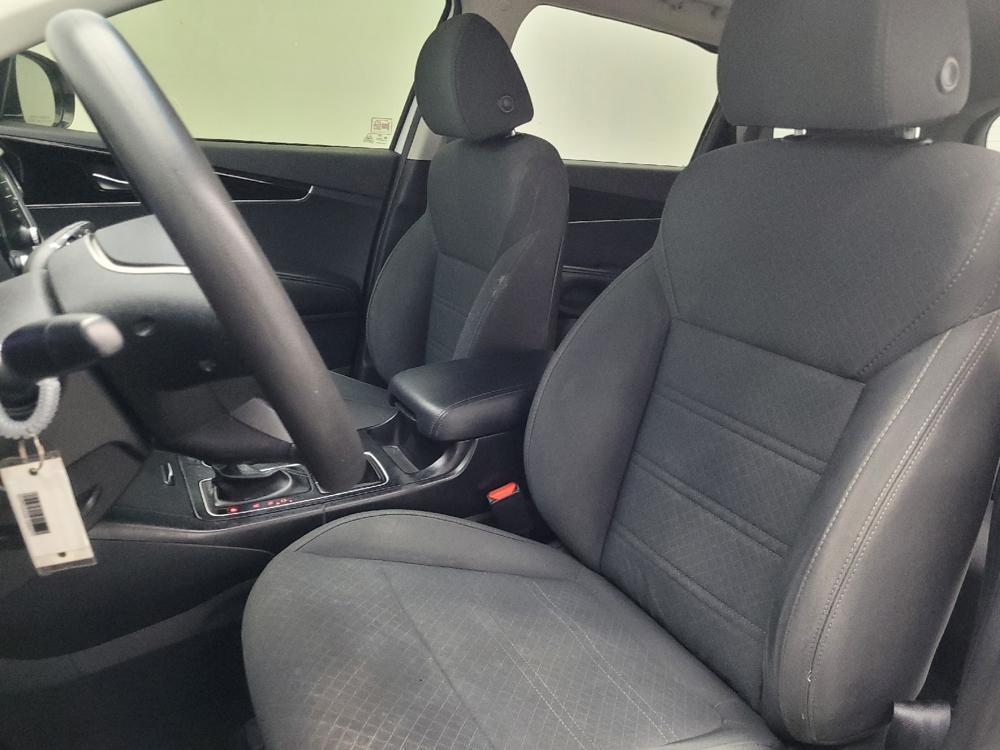 used 2020 Kia Sorento car, priced at $16,095