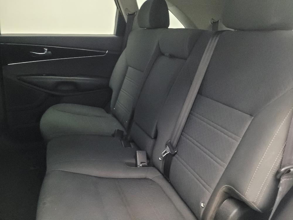 used 2020 Kia Sorento car, priced at $16,095