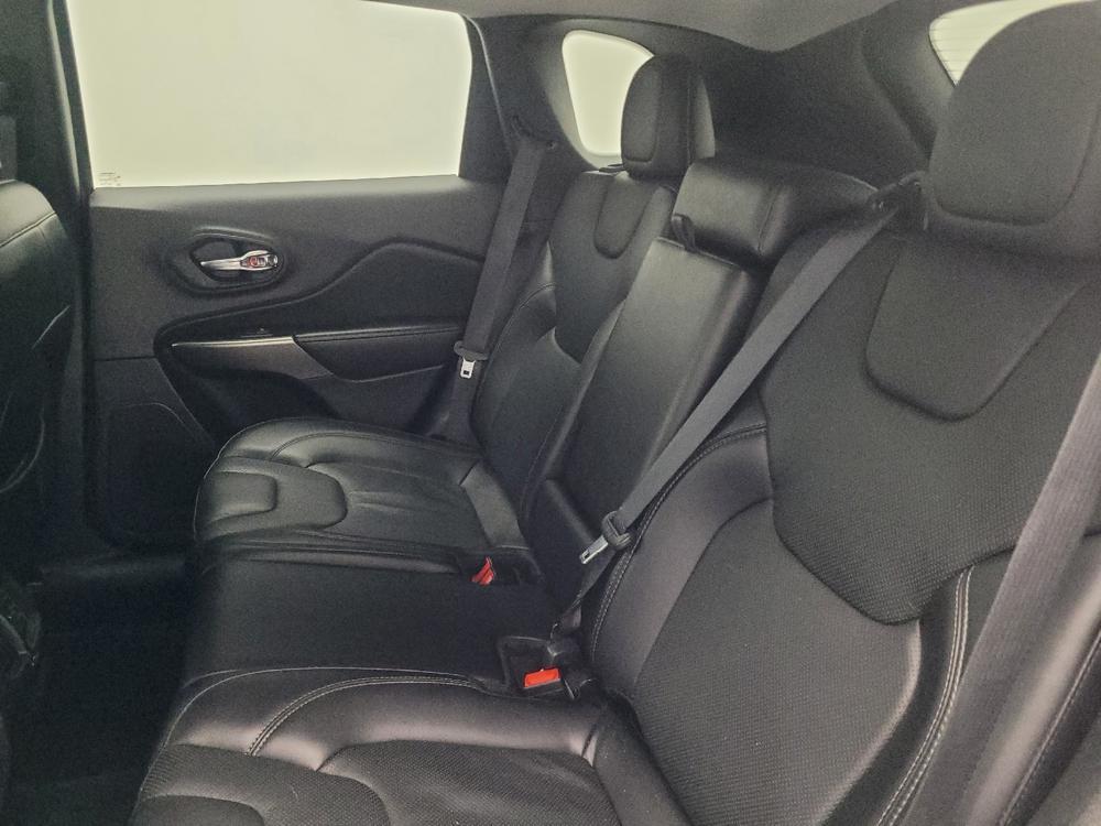 used 2021 Jeep Cherokee car, priced at $20,195