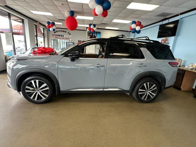 used 2023 Nissan Pathfinder car, priced at $31,995