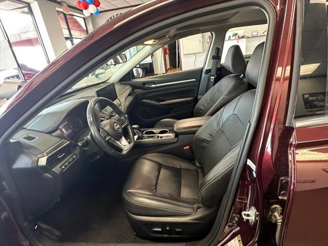 used 2023 Nissan Altima car, priced at $18,995