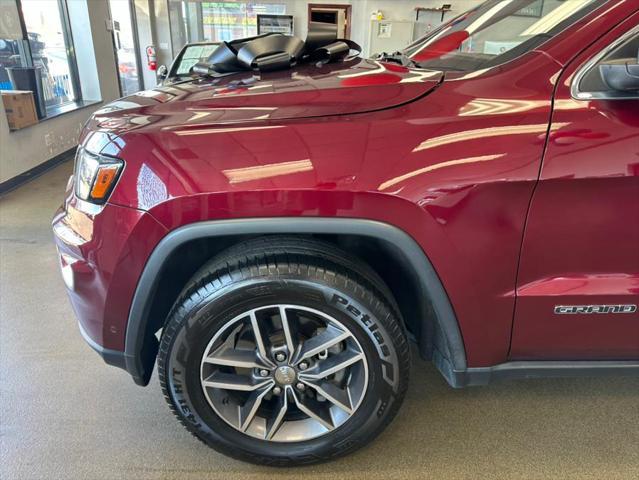 used 2018 Jeep Grand Cherokee car, priced at $17,995