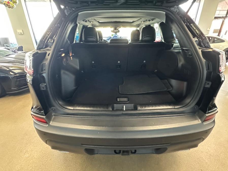 used 2021 Jeep Cherokee car, priced at $21,995